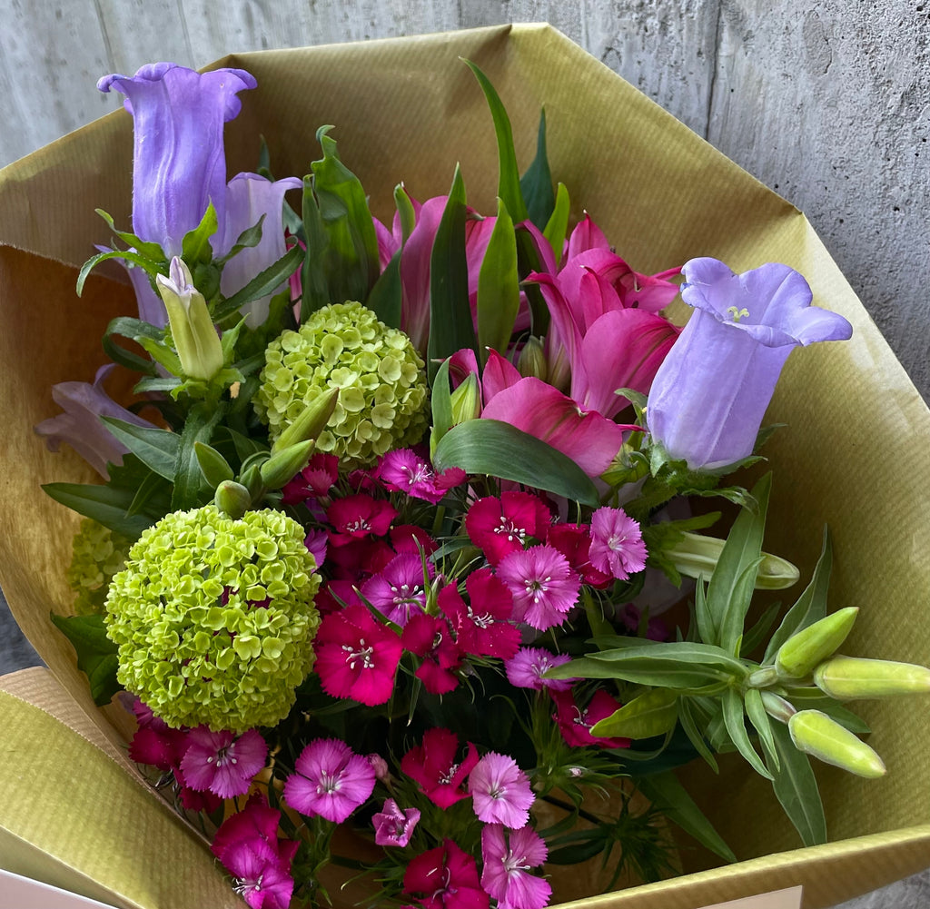 Dreimal Freude - Saisonales Blumenabo
